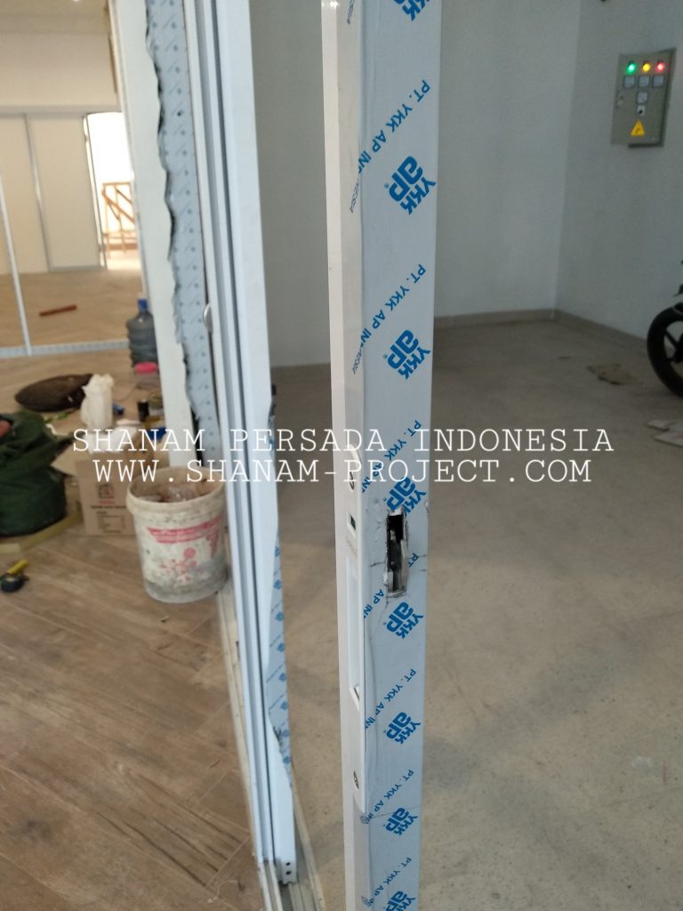 Harga Jasa Pasang Jendela Aluminium & Kaca Tahun 2022 | PT Shanam ...